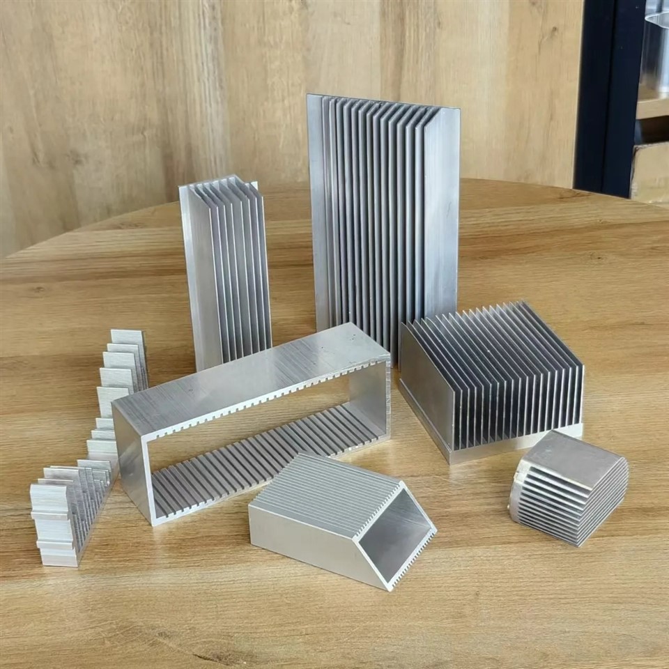 Custom OEM Aluminum Stamping Heat Sink Parts Electronics Plate Heatsink suppliers